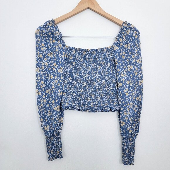 Reformation Pinto Smocked Puff Sleeve Floral Top in Wallflower - Picture 6 of 7